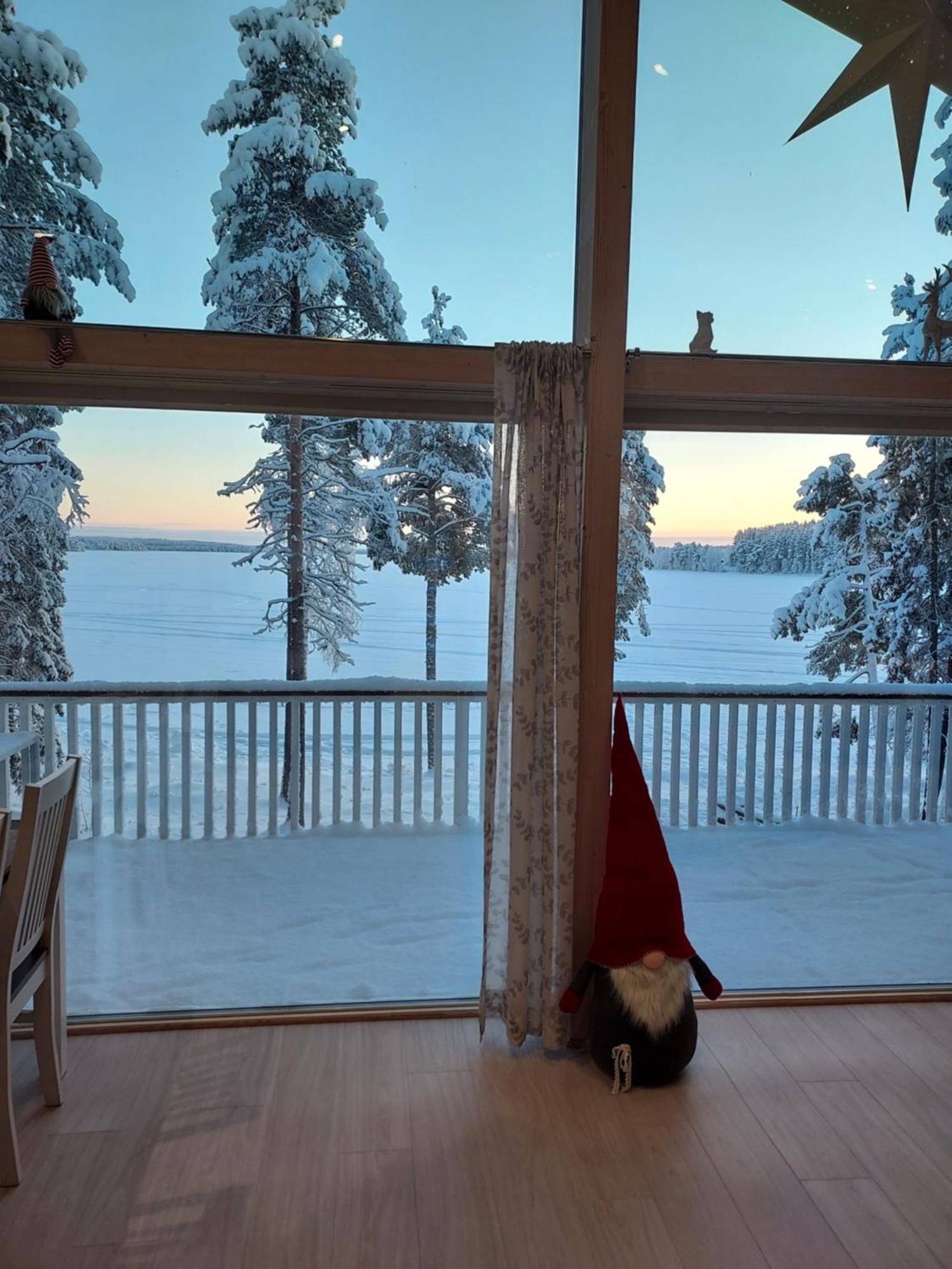 Villa Sirius Sieri, Nice Log-Cottage By The Lake Rovaniemi Eksteriør bilde